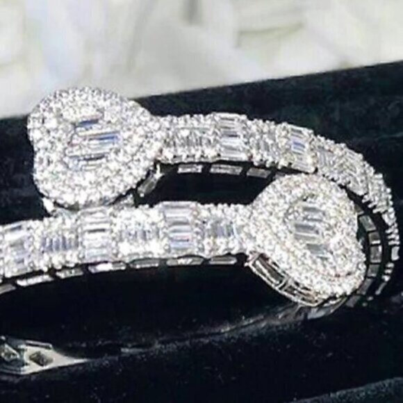 Iced Out Bling Opened Heart Zircon Charm  Silver Rhinestone Bracelet - Picture 4 of 10